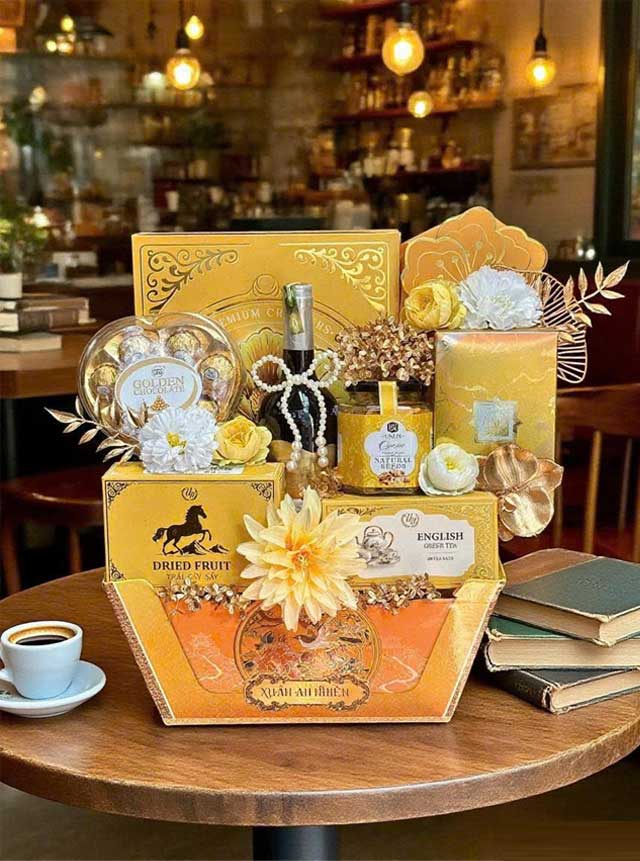 Giỏ Quà Tết Thịnh Vượng Tài Lộc Vạn Phúc QTHN 146 | Giỏ Quà Tết Hà Nội